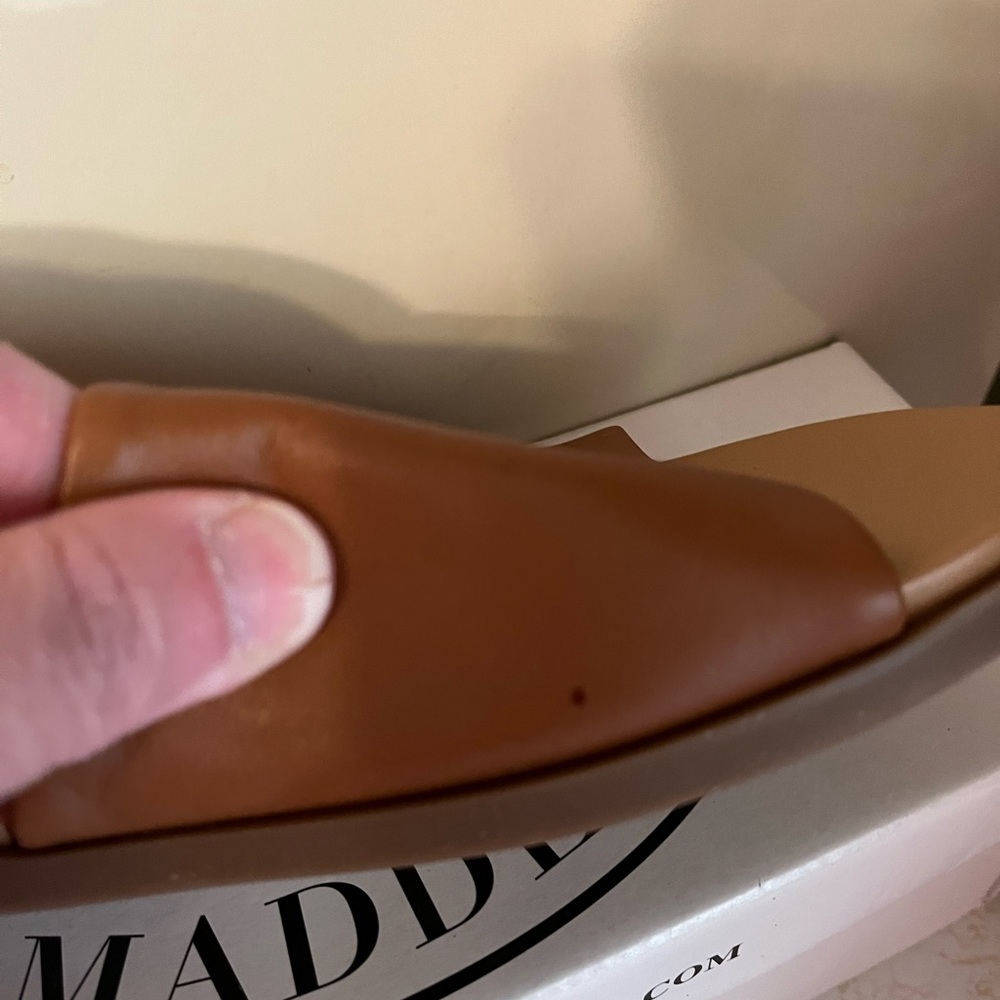 Steve Madden TAN Leather Sandals/Slip ons 7, EU 37.5 - Picture 3 of 8